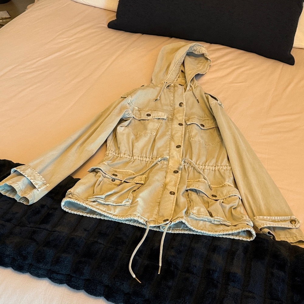 Artizia Tulula  Khaki Hooded Utility Jacket - Casual Drawstring